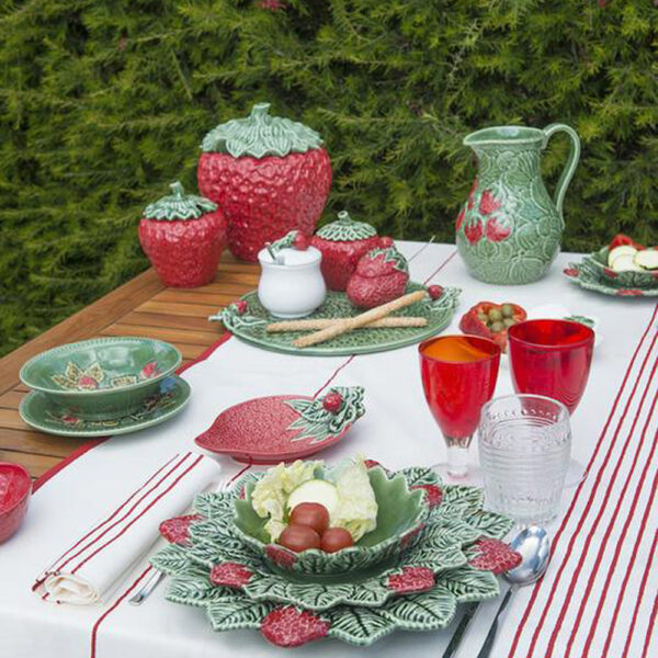 strawberries-Cheese-Tray-lifestyle strawberries-Cheese-Tray-lifestyle