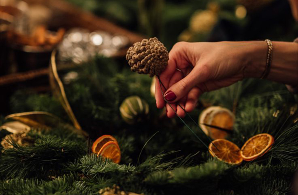 Christmas-Wreath-Making-Event